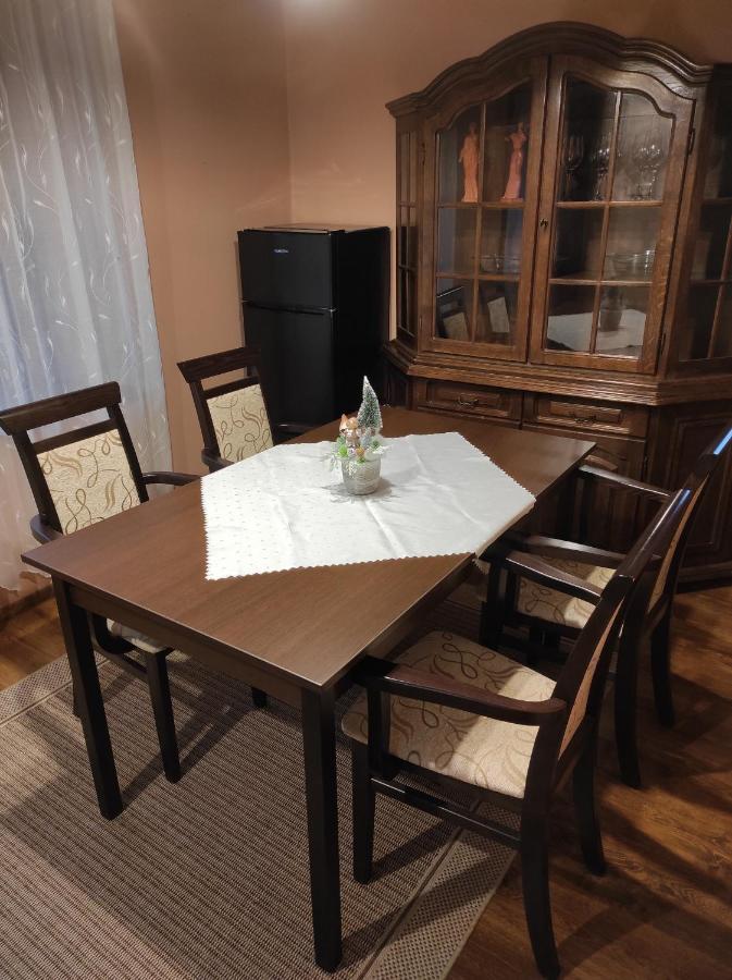 Matyas Apartman Tata Exterior photo